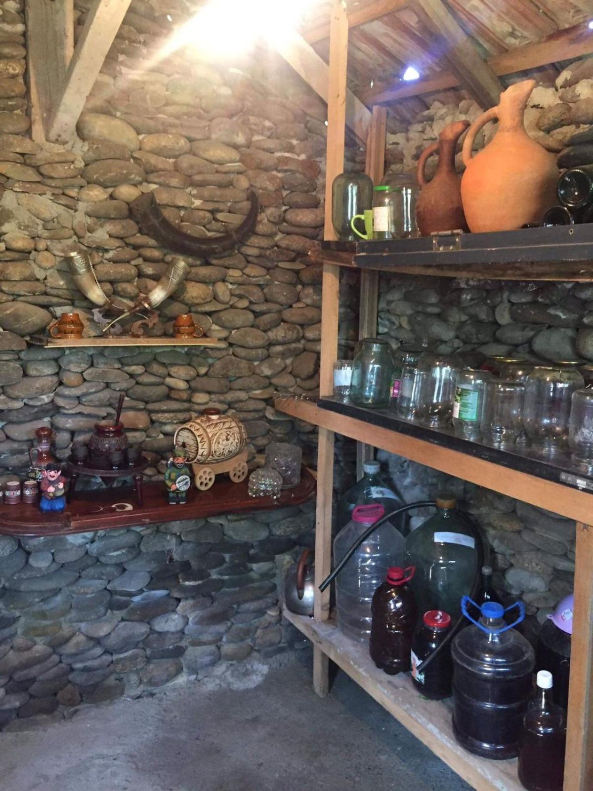 Mera Hostel Partskhanaqanevi Екстериор снимка