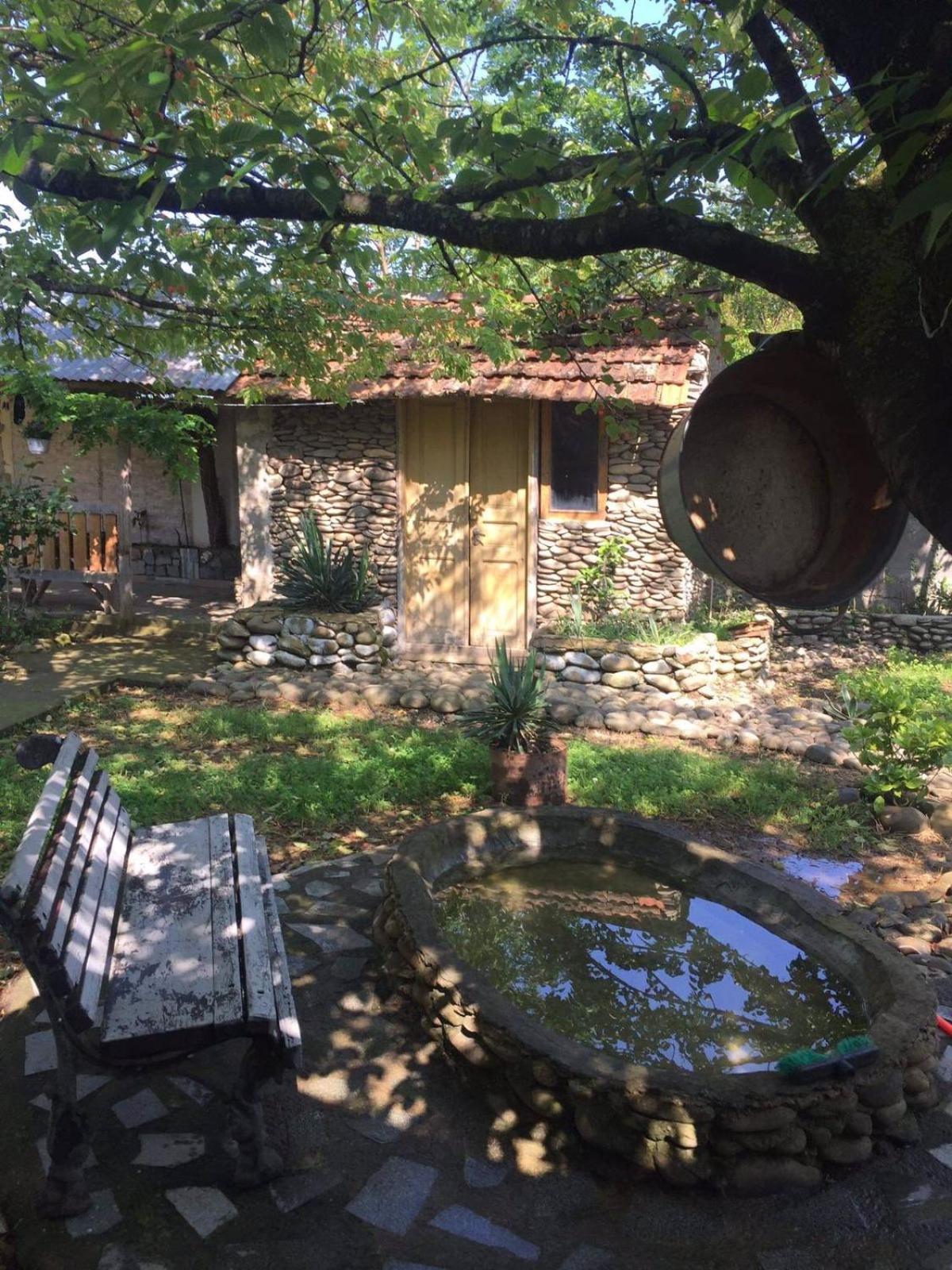 Mera Hostel Partskhanaqanevi Екстериор снимка