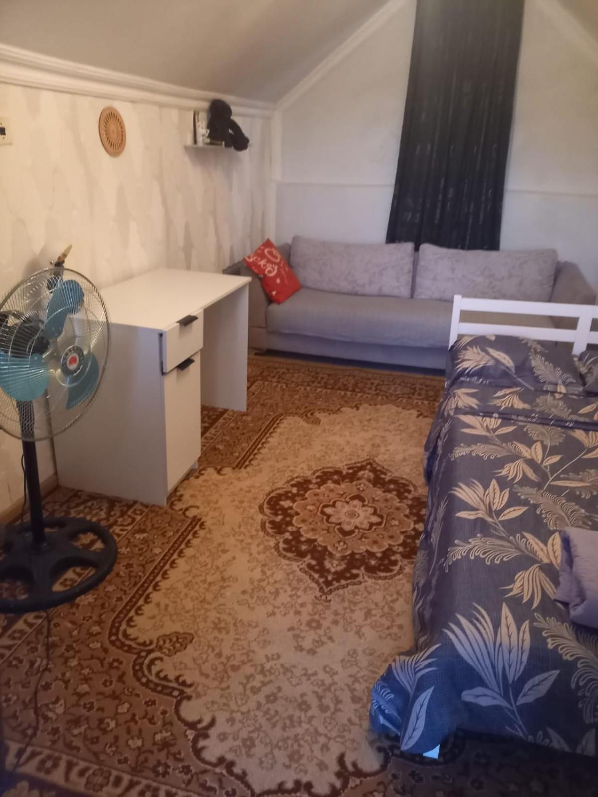 Mera Hostel Partskhanaqanevi Екстериор снимка